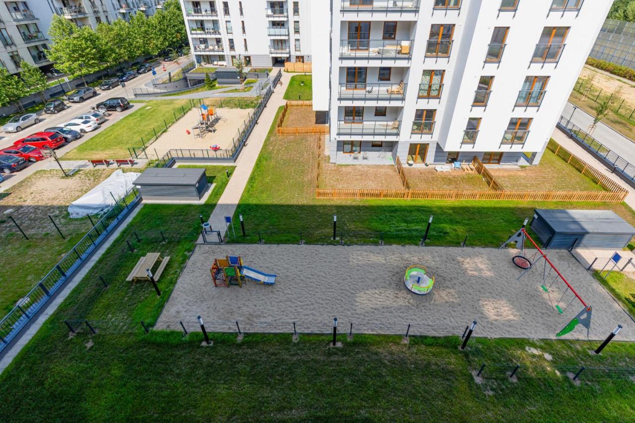 Ursus Sunny Studio For 4 Guests With Parking & Balcony By Noclegi Renters Warschau Exterior foto