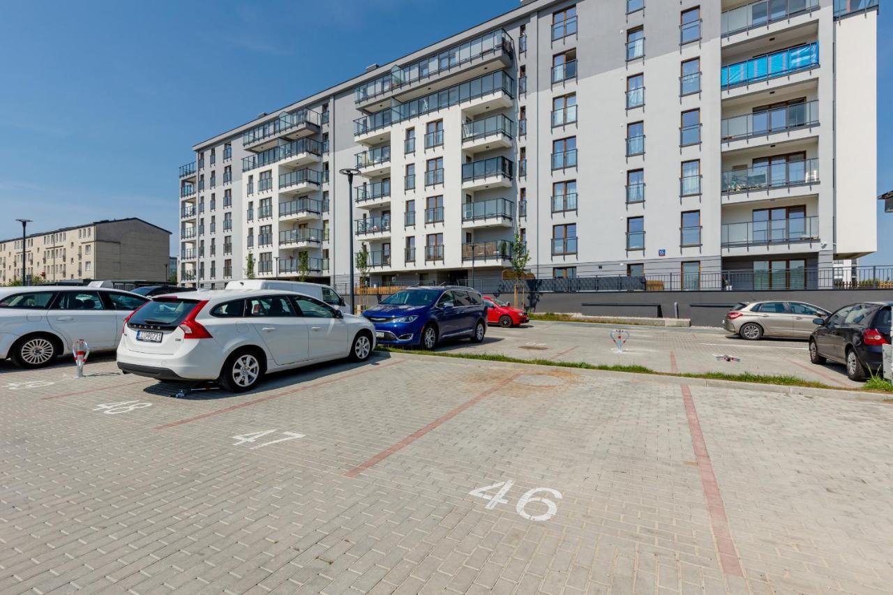 Ursus Sunny Studio For 4 Guests With Parking & Balcony By Noclegi Renters Warschau Exterior foto